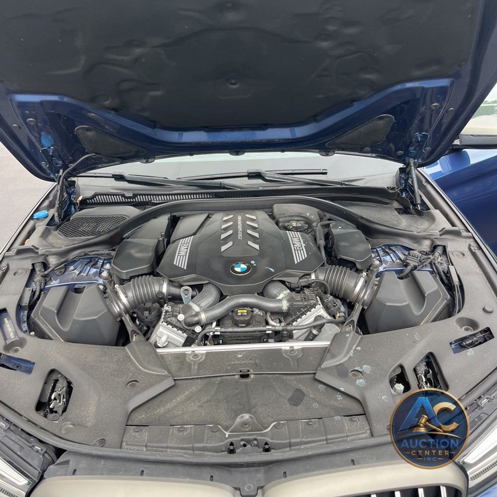 2021 BMW 5-Series M550xi