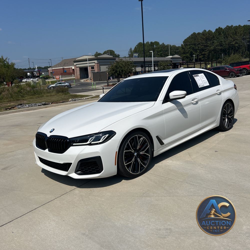 2021 BMW 5-Series M550xi