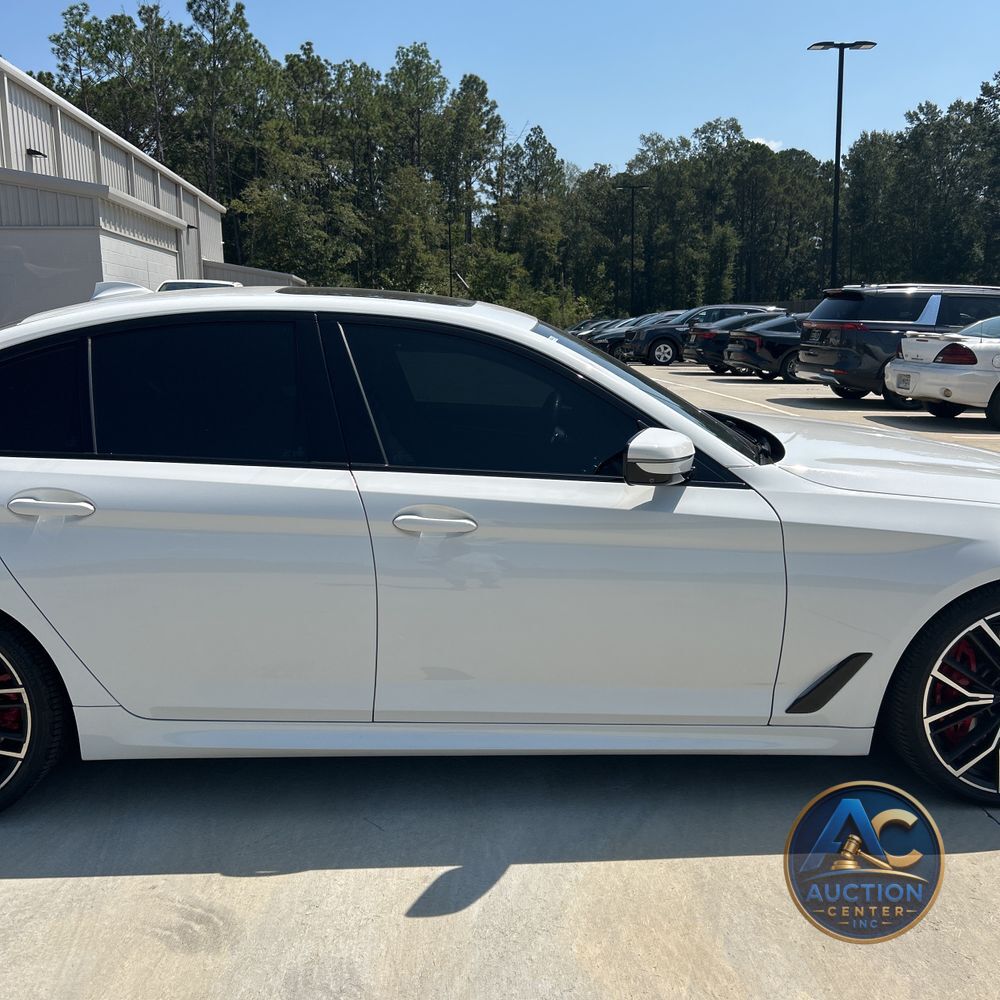 2021 BMW 5-Series M550xi