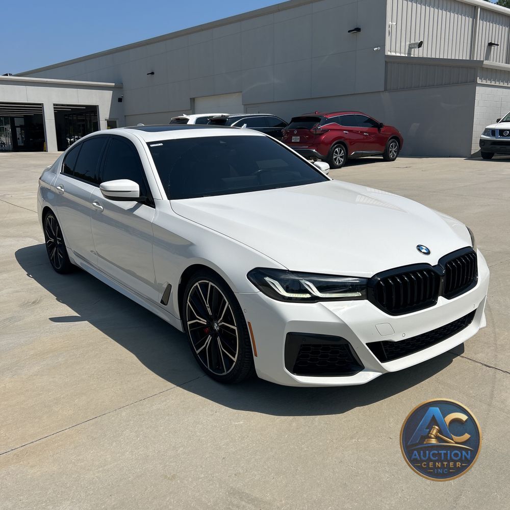 2021 BMW 5-Series M550xi