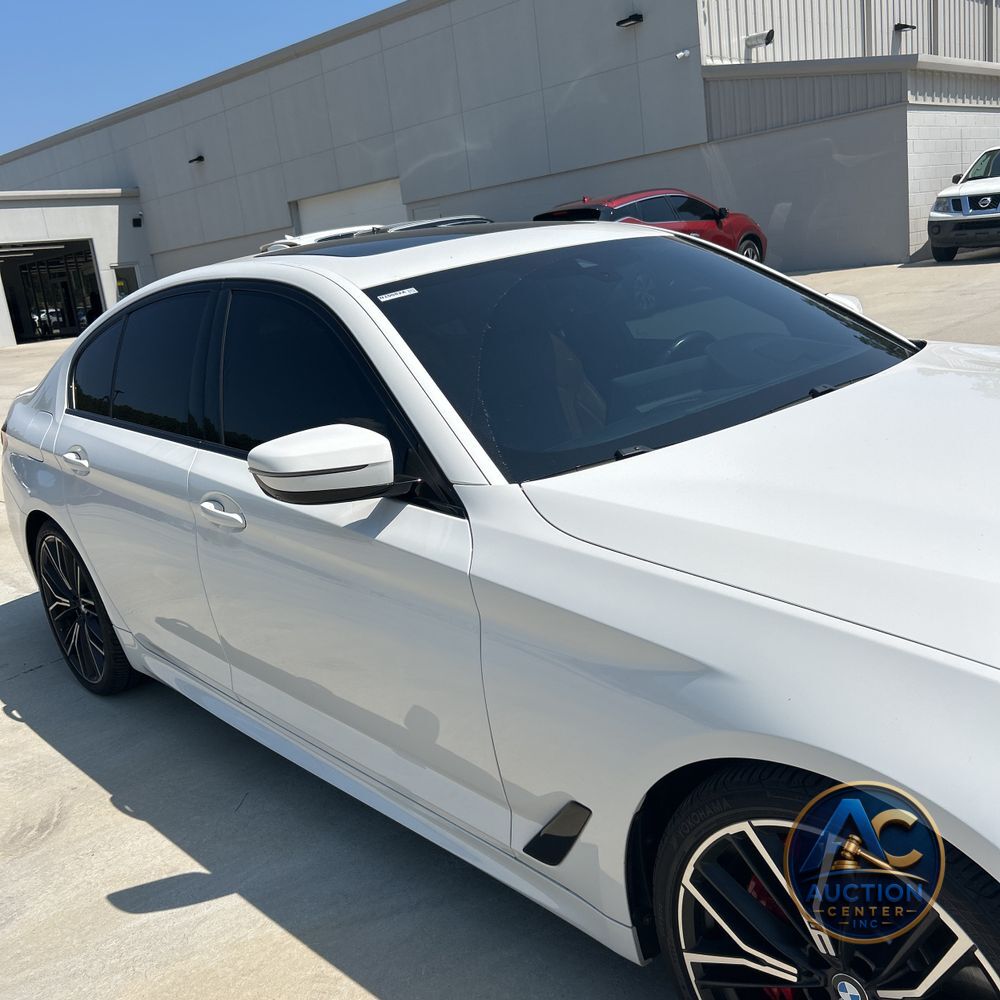 2021 BMW 5-Series M550xi