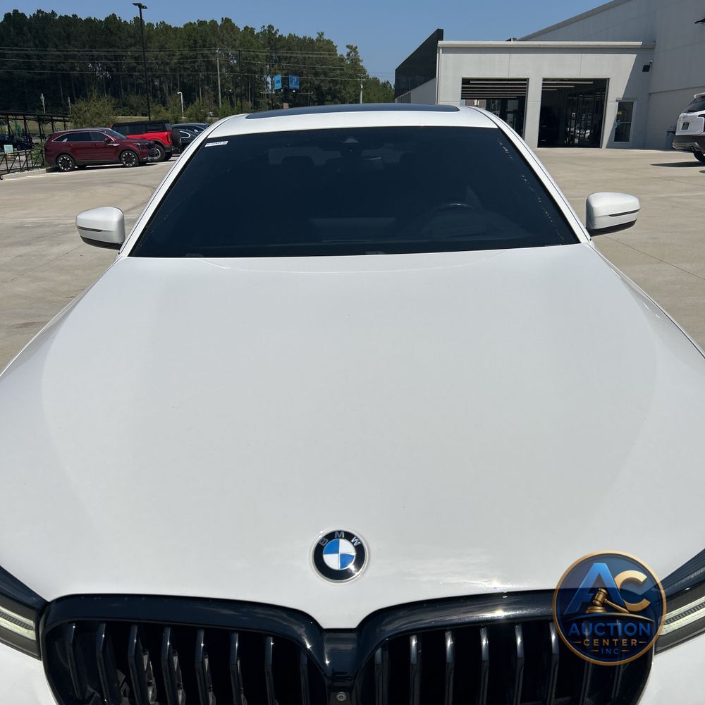 2021 BMW 5-Series M550xi