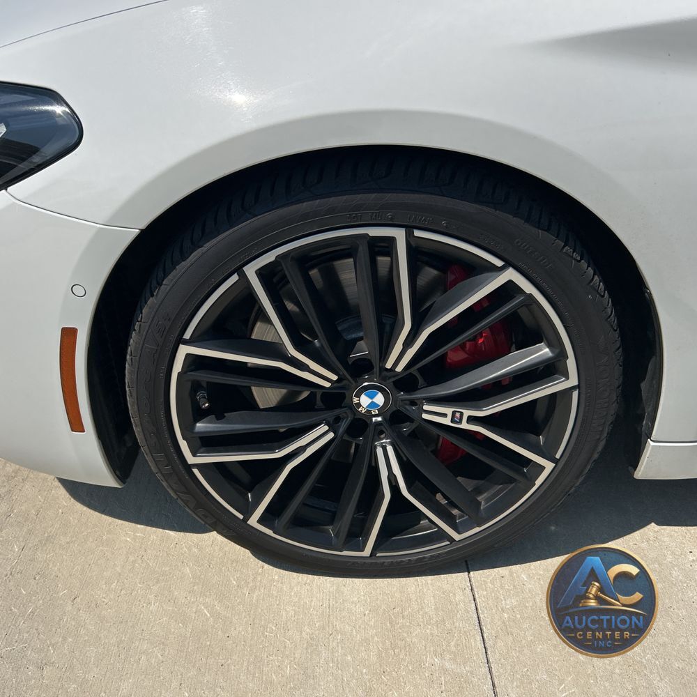 2021 BMW 5-Series M550xi