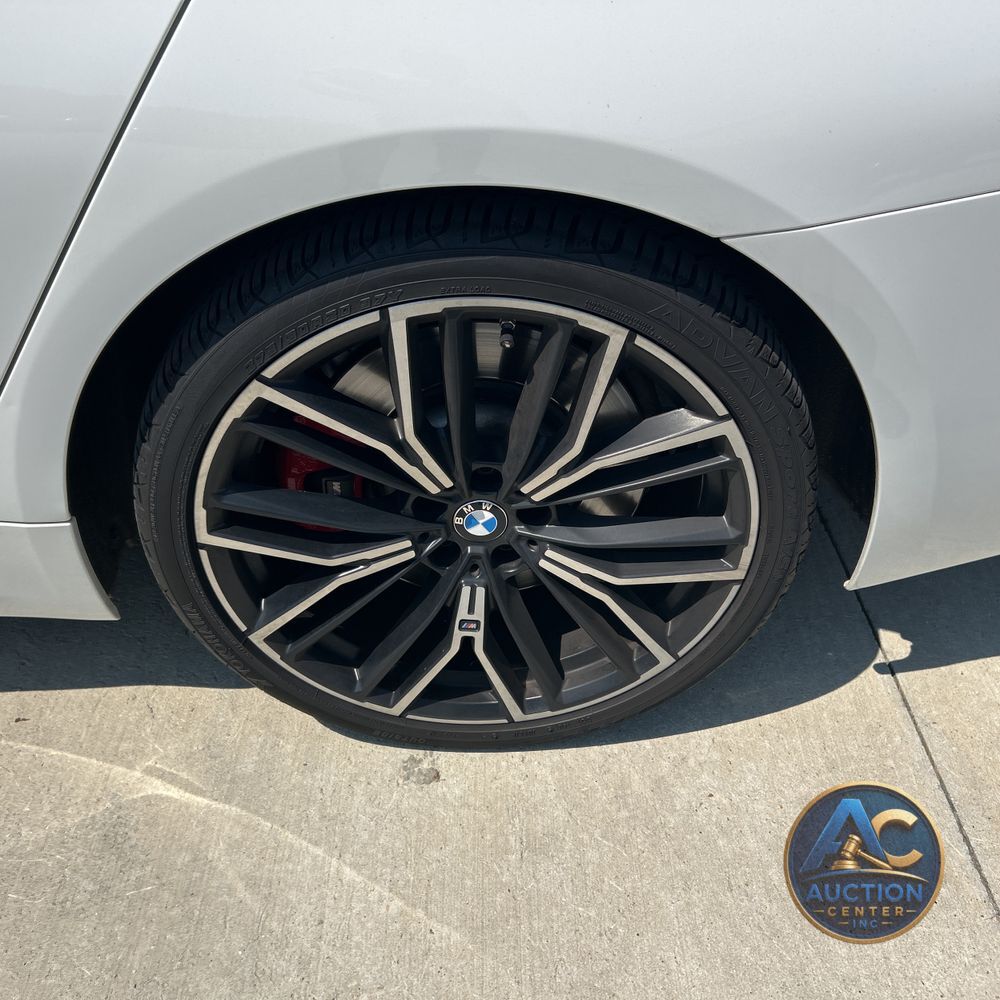 2021 BMW 5-Series M550xi