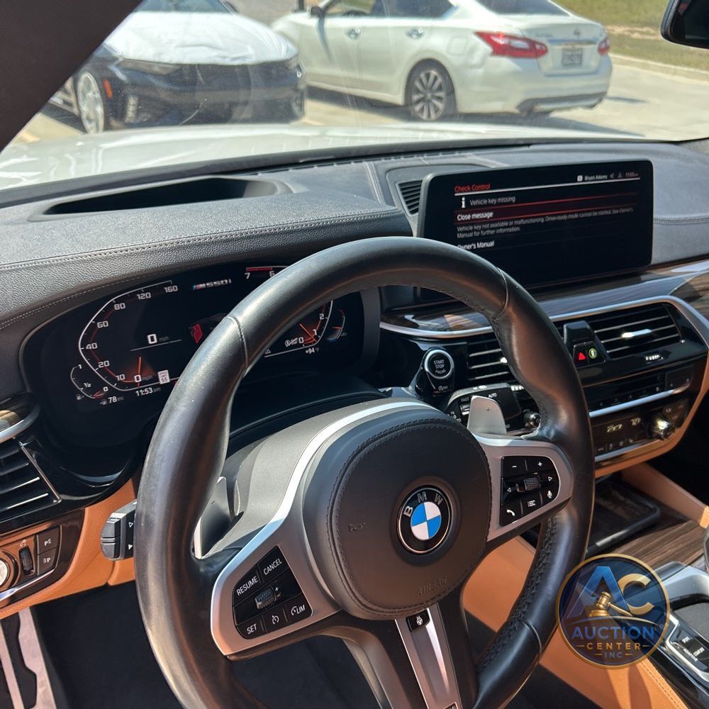 2021 BMW 5-Series M550xi