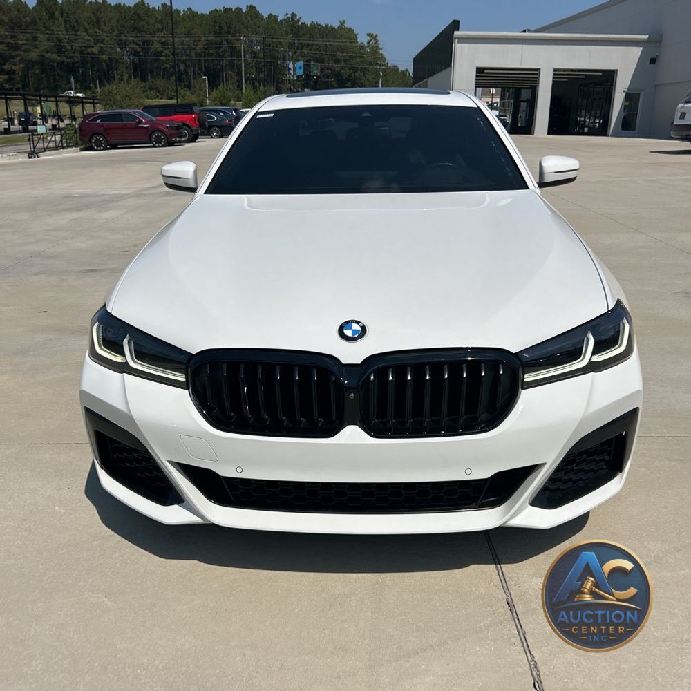 2021 BMW 5-Series M550xi