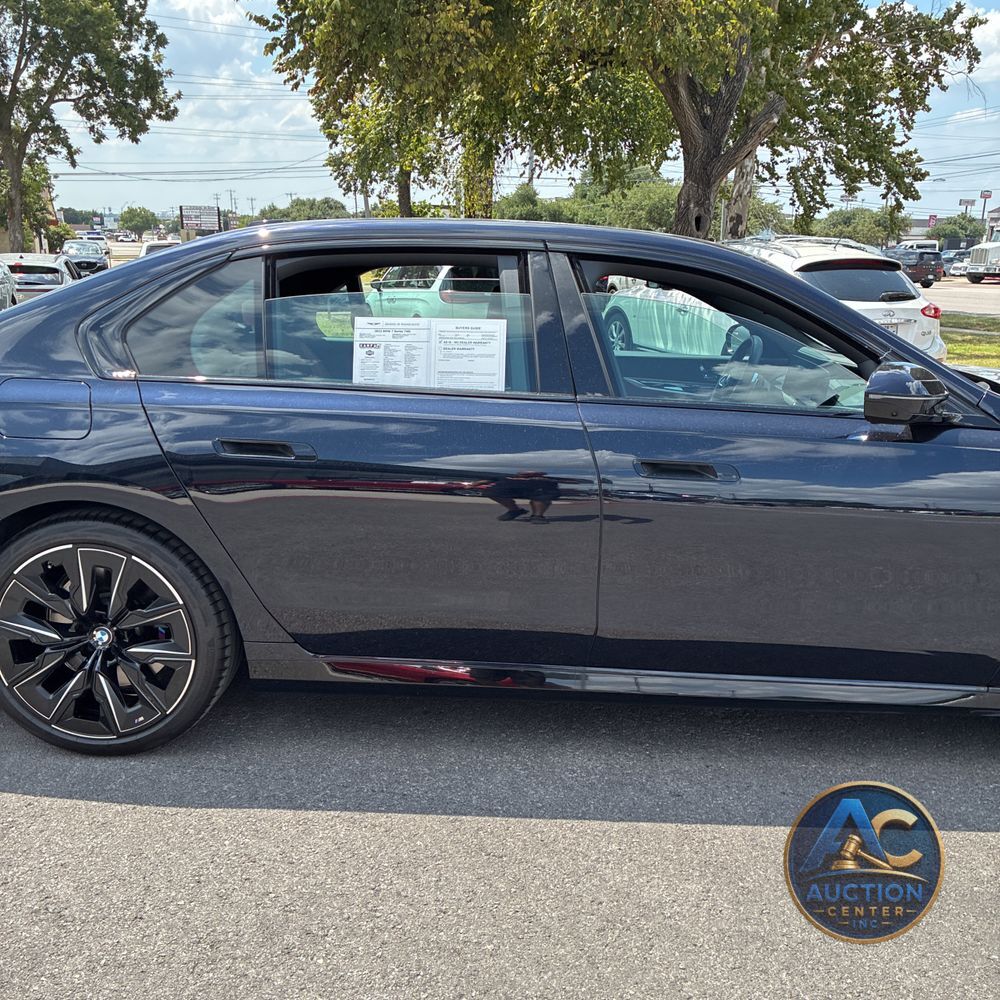 2023 BMW 7-Series 740i