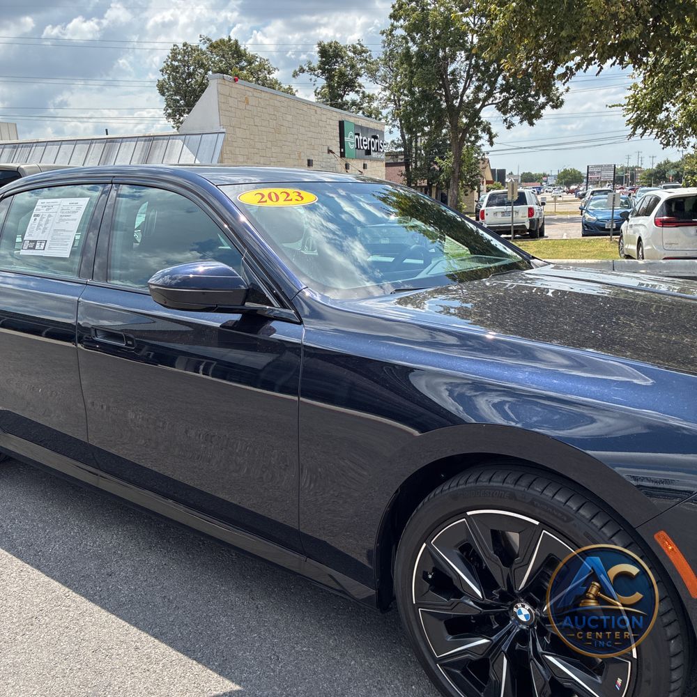 2023 BMW 7-Series 740i