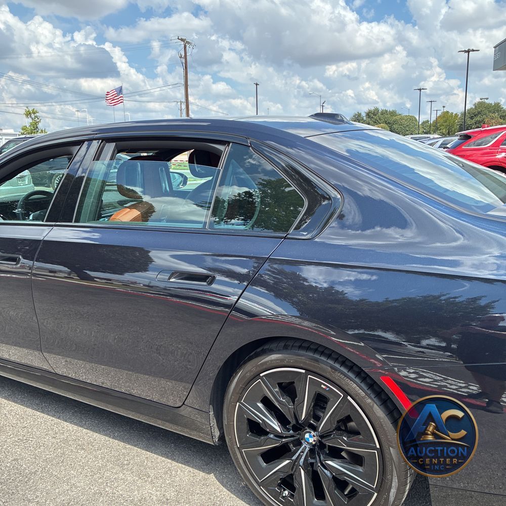 2023 BMW 7-Series 740i
