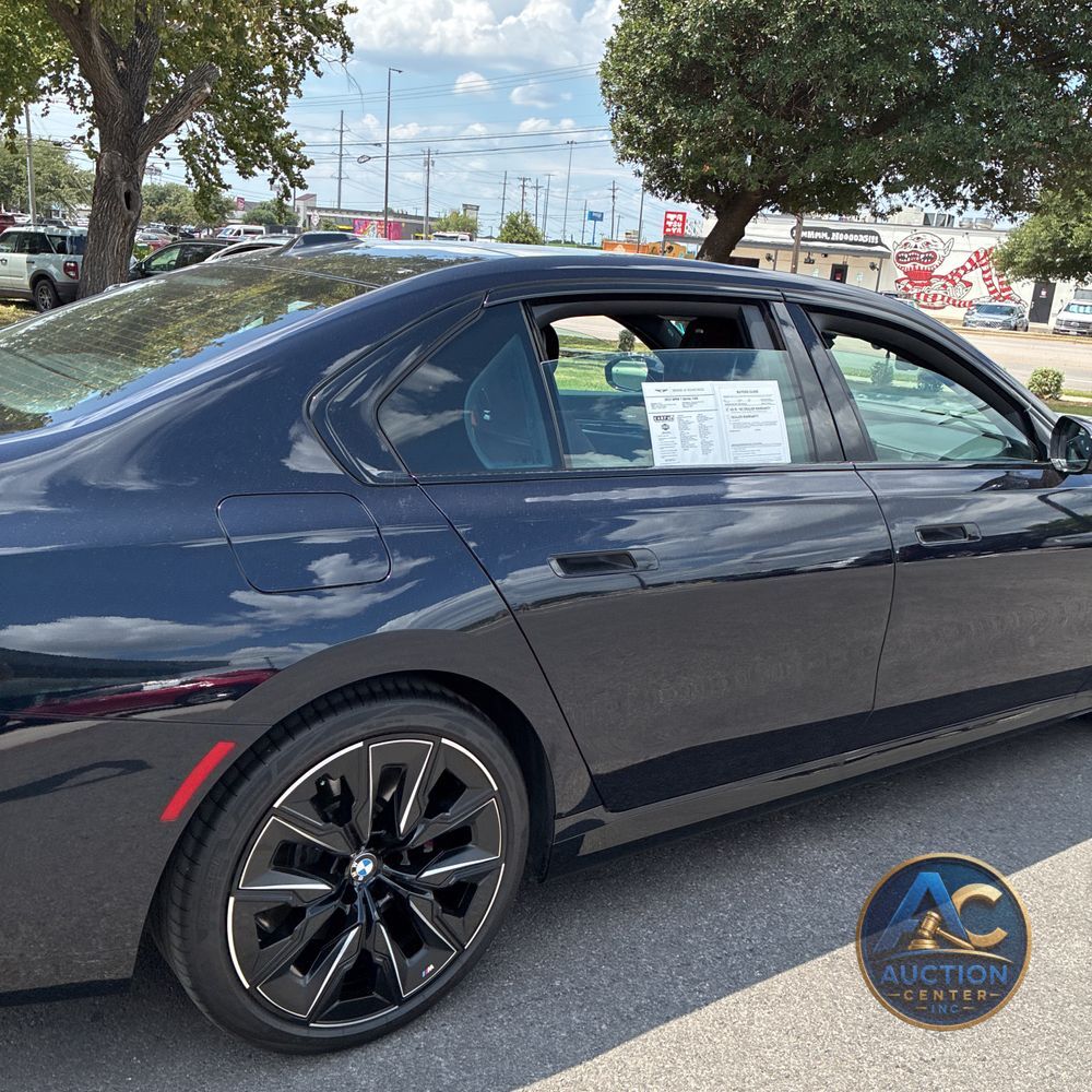 2023 BMW 7-Series 740i