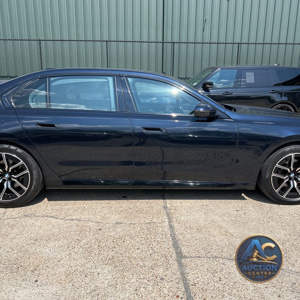 2024 BMW 7-Series 740i