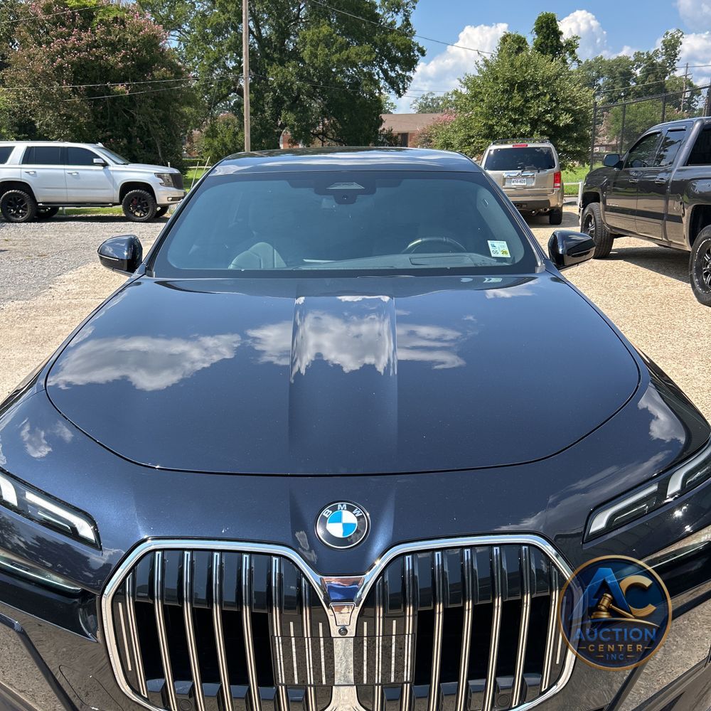 2024 BMW 7-Series 740i