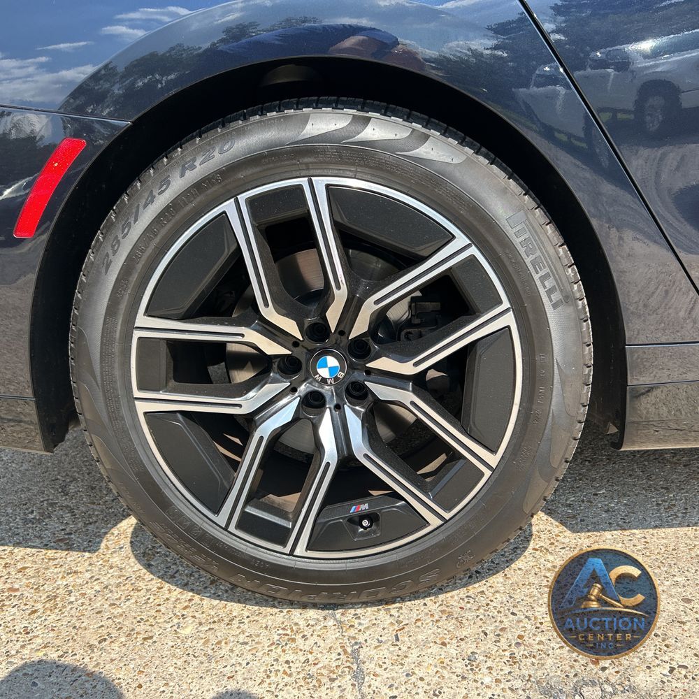 2024 BMW 7-Series 740i