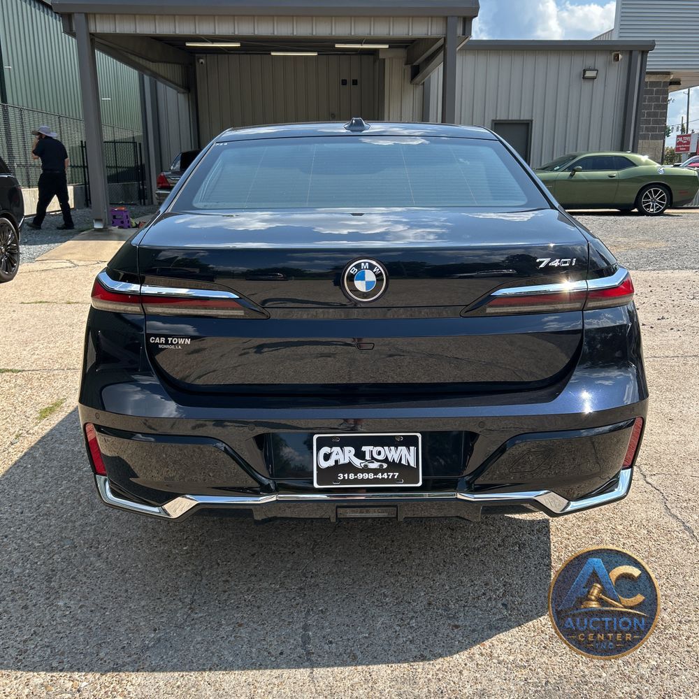 2024 BMW 7-Series 740i