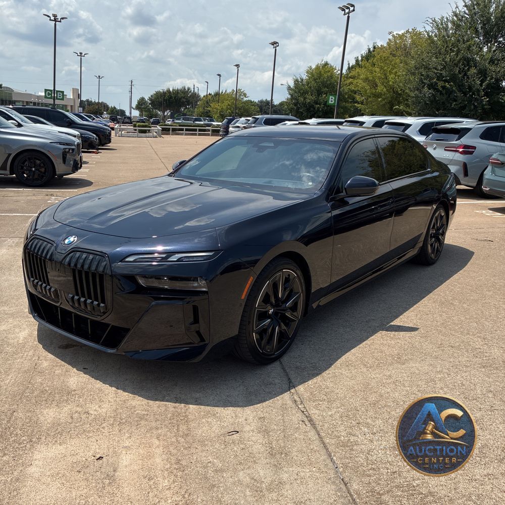 2023 BMW 7-Series 740i