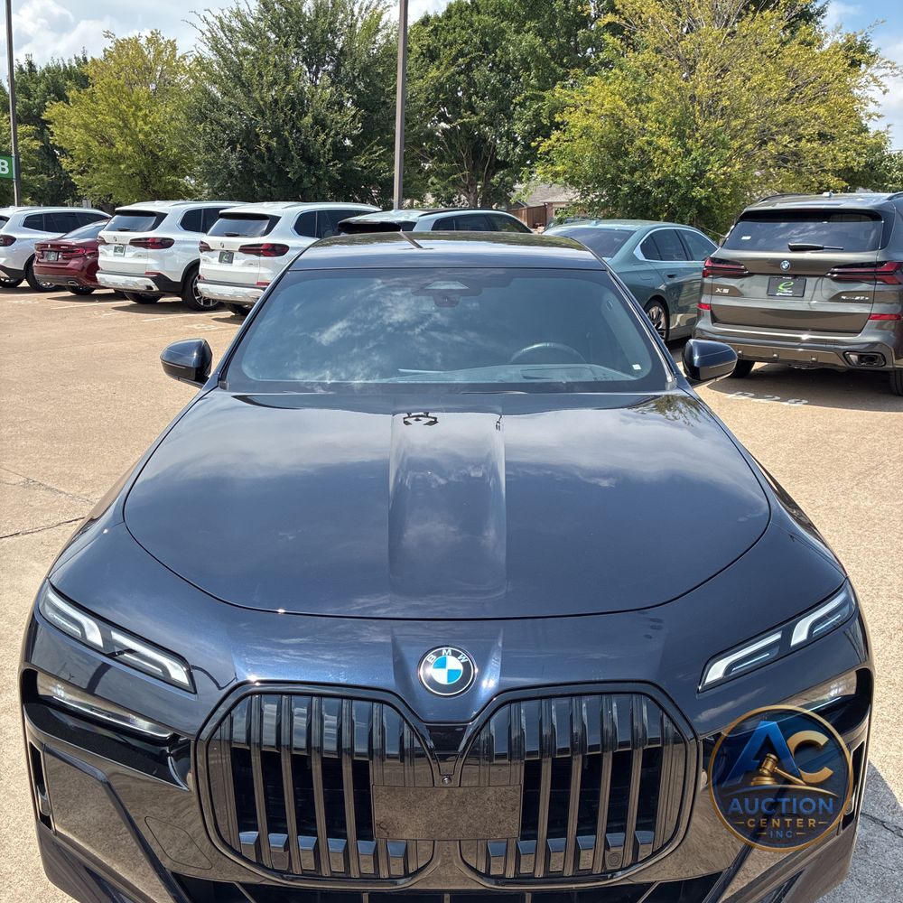 2023 BMW 7-Series 740i
