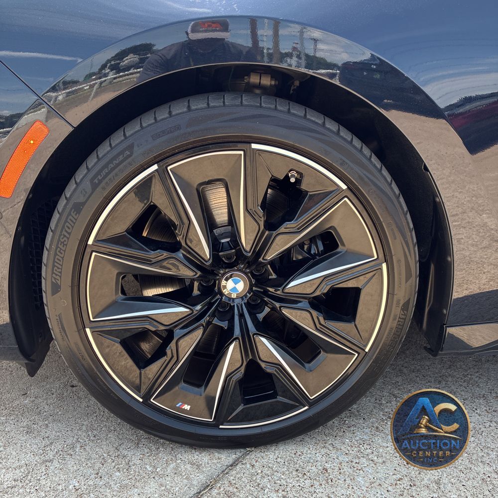 2023 BMW 7-Series 740i