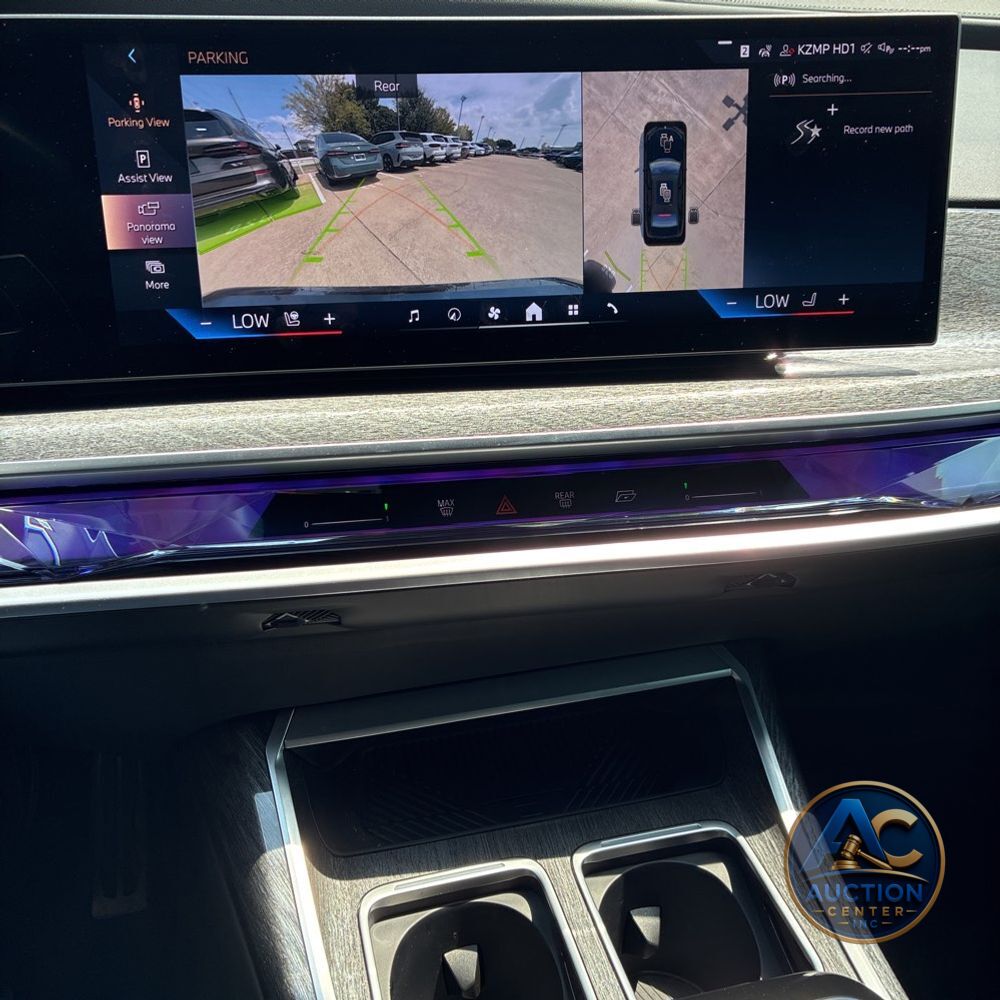2023 BMW 7-Series 740i