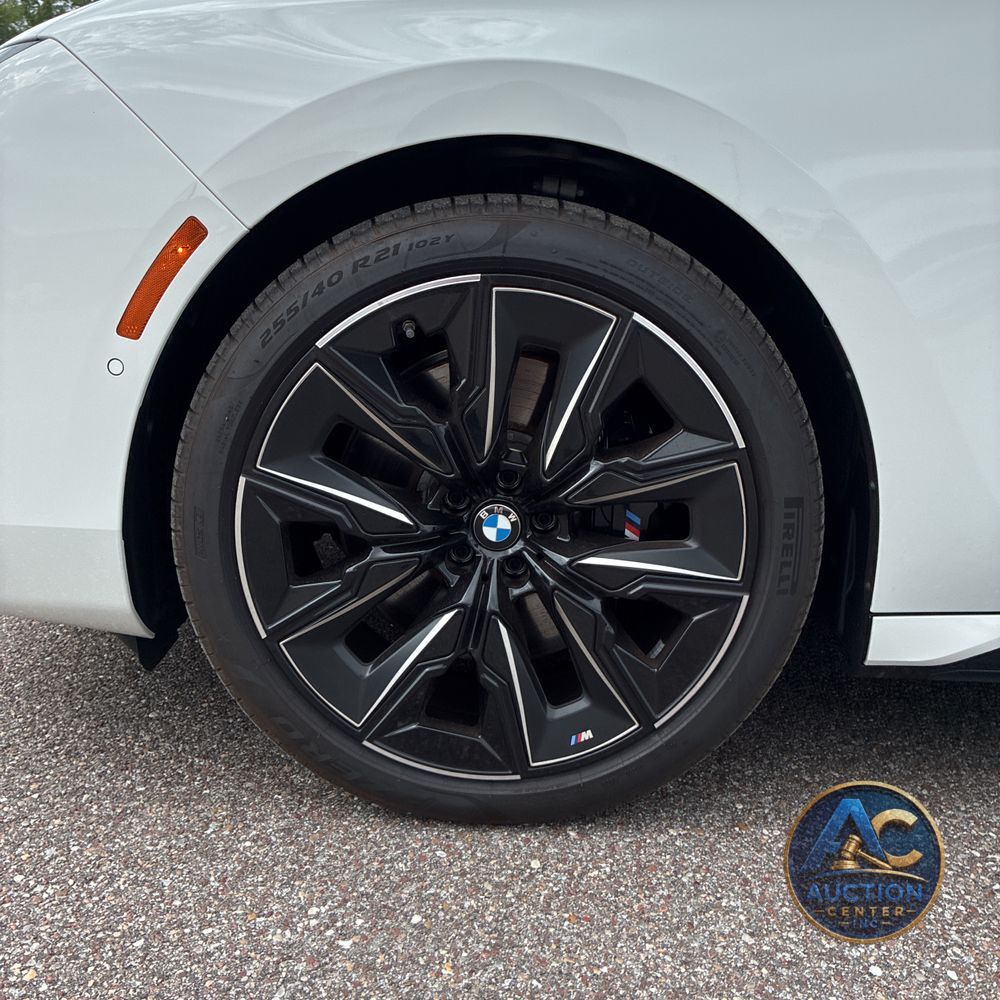 2025 BMW 740i