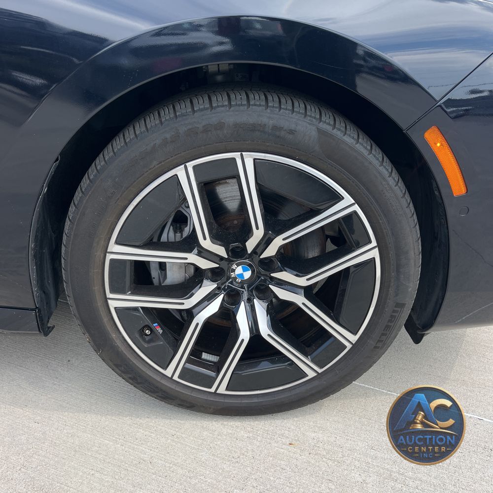 2024 BMW 7-Series 740i