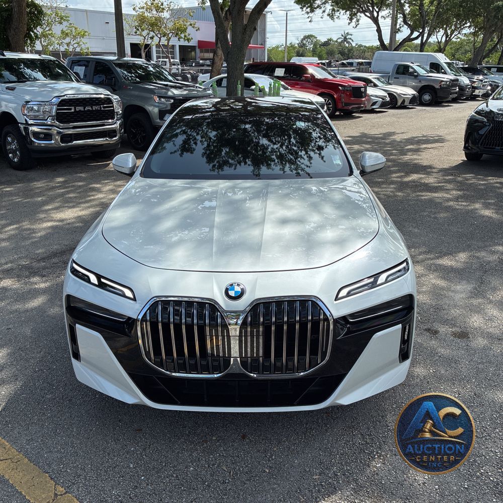 2024 BMW 7 Series 740i