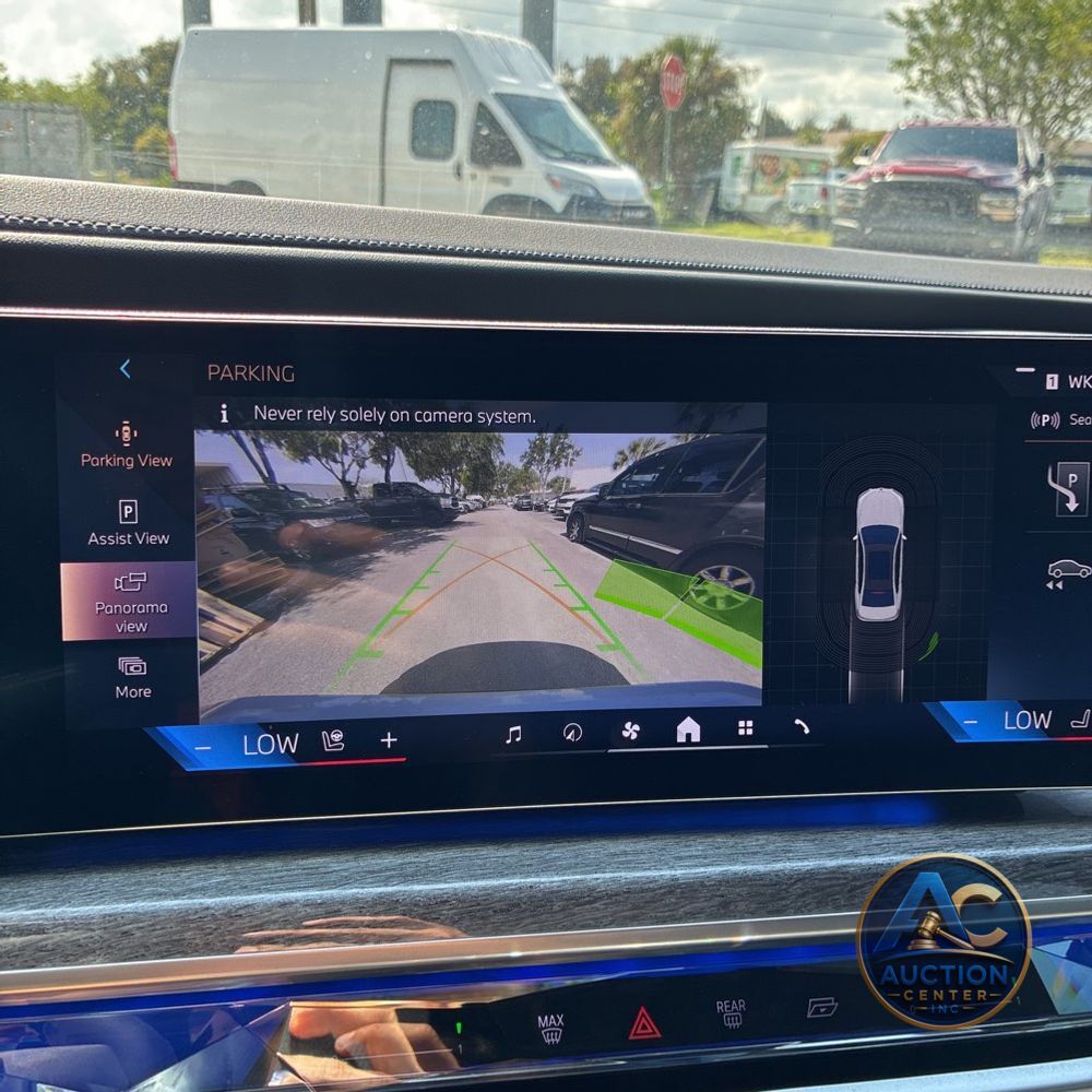 2024 BMW 7 Series 740i