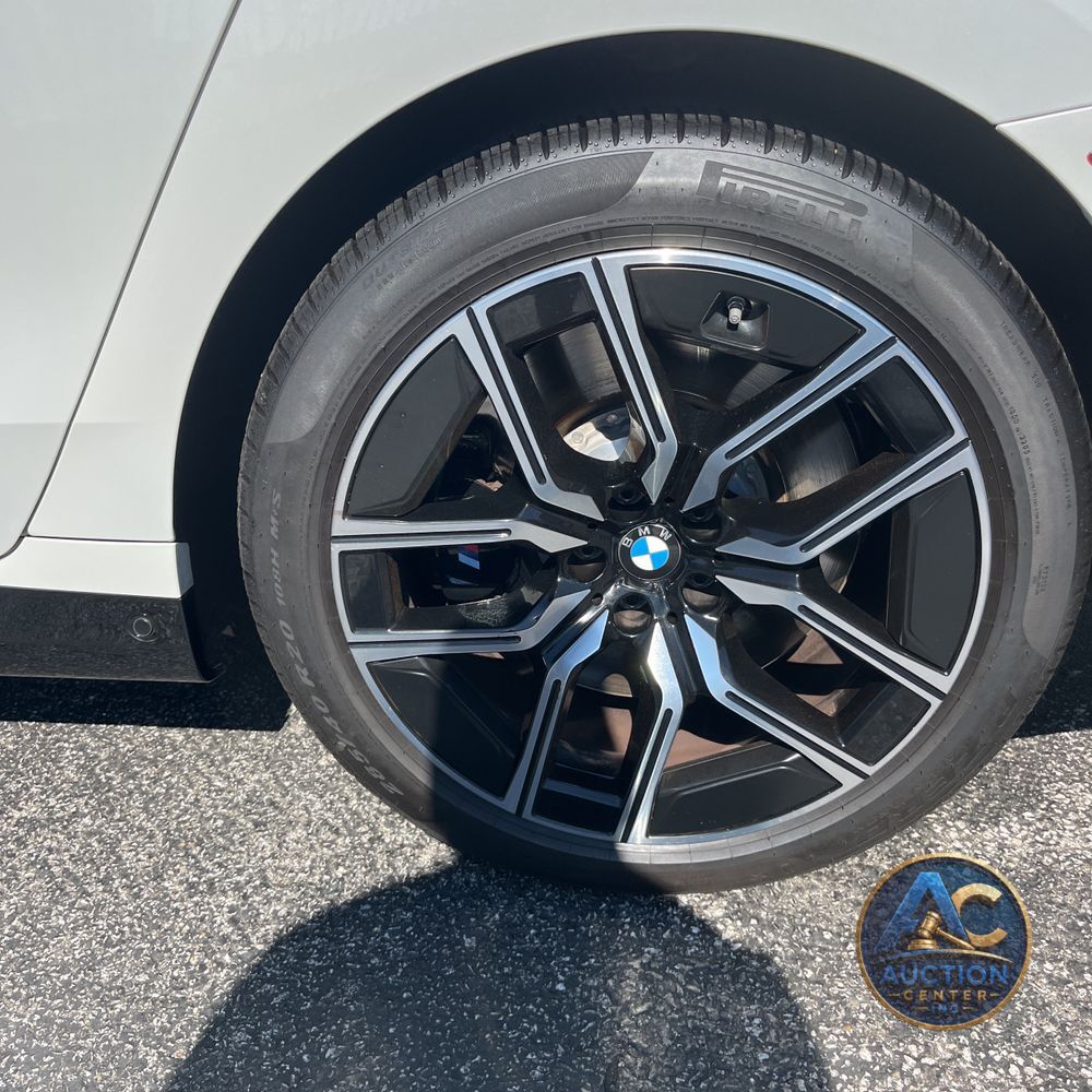 2023 BMW 7-Series 760xi