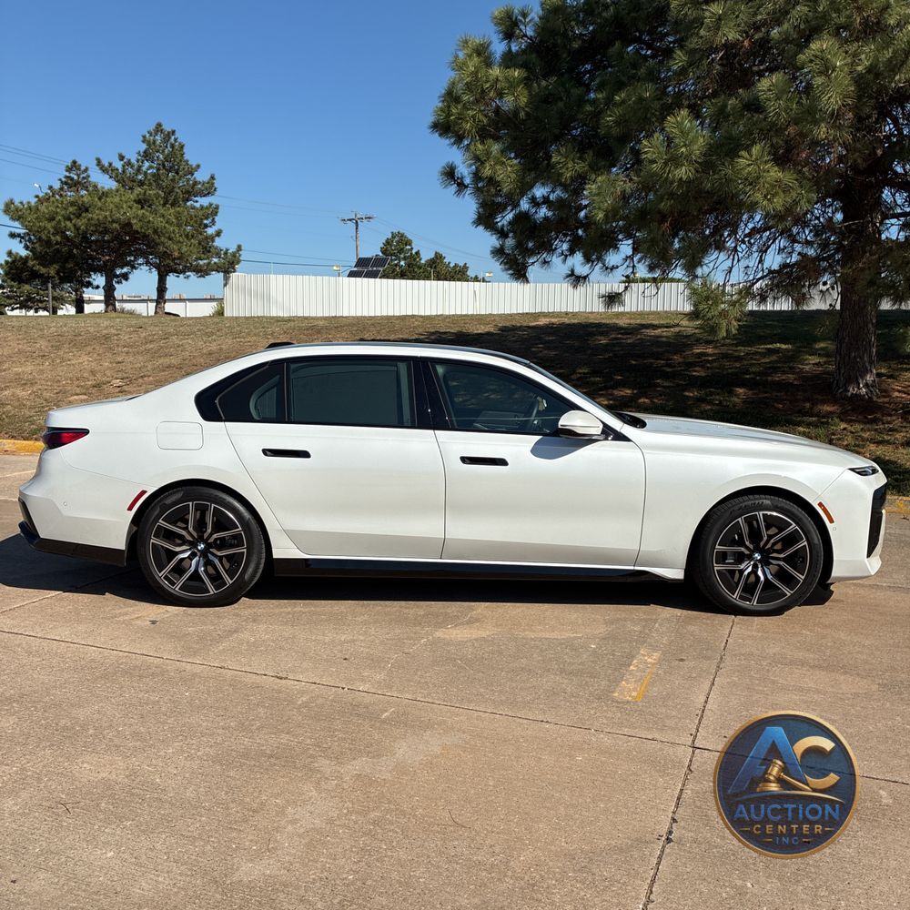 2026 BMW 760i xDrive