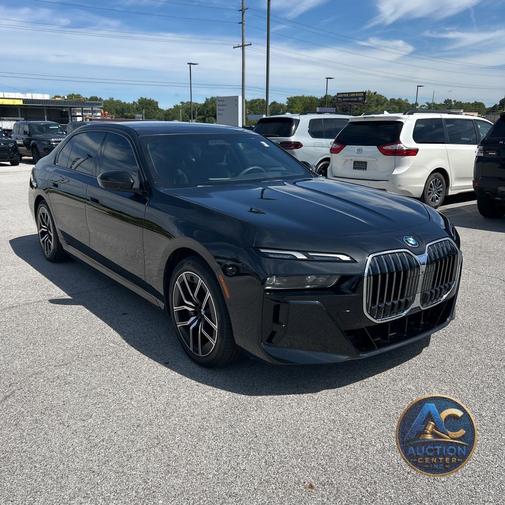 2024 BMW 7-Series 750e xDrive