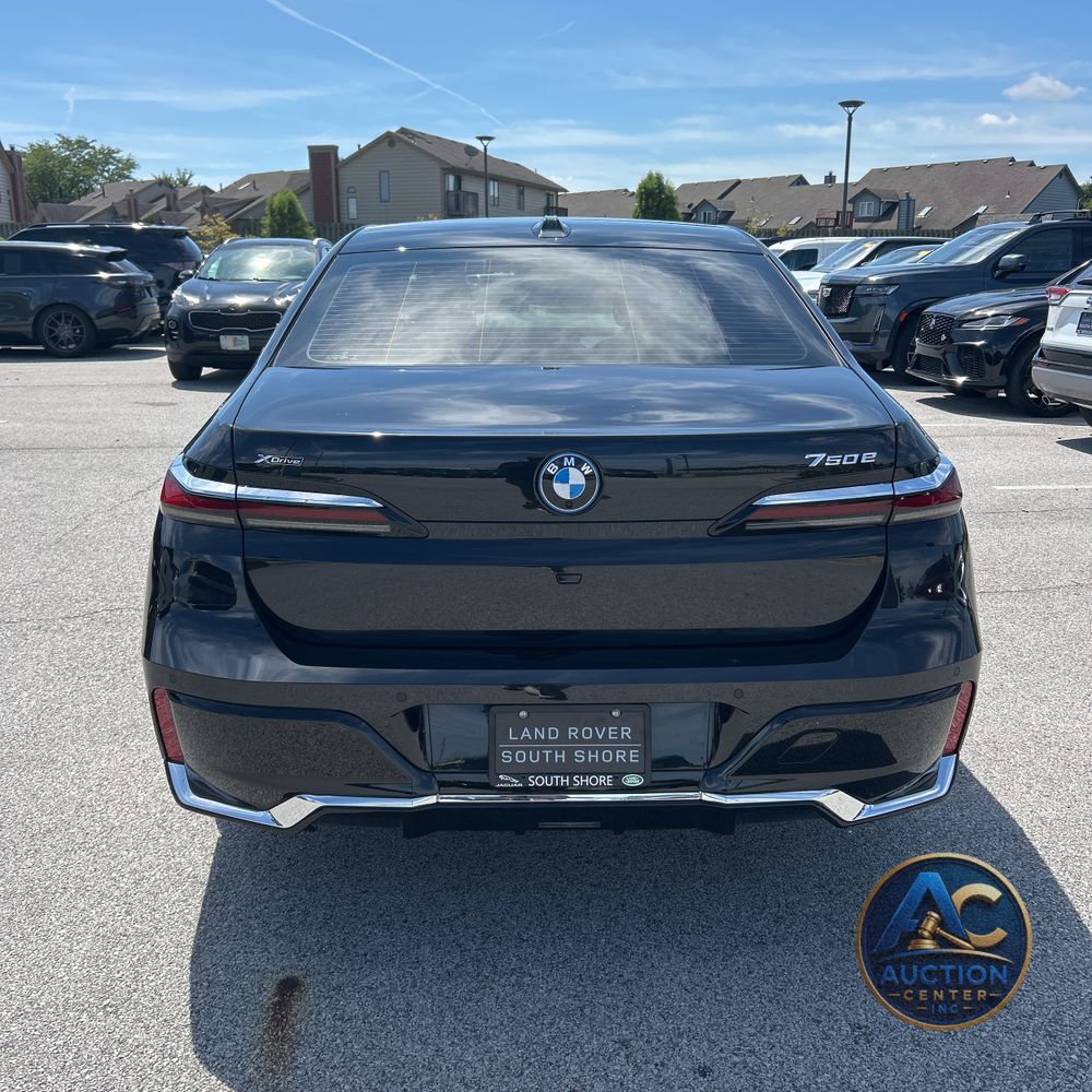 2024 BMW 7-Series 750e xDrive