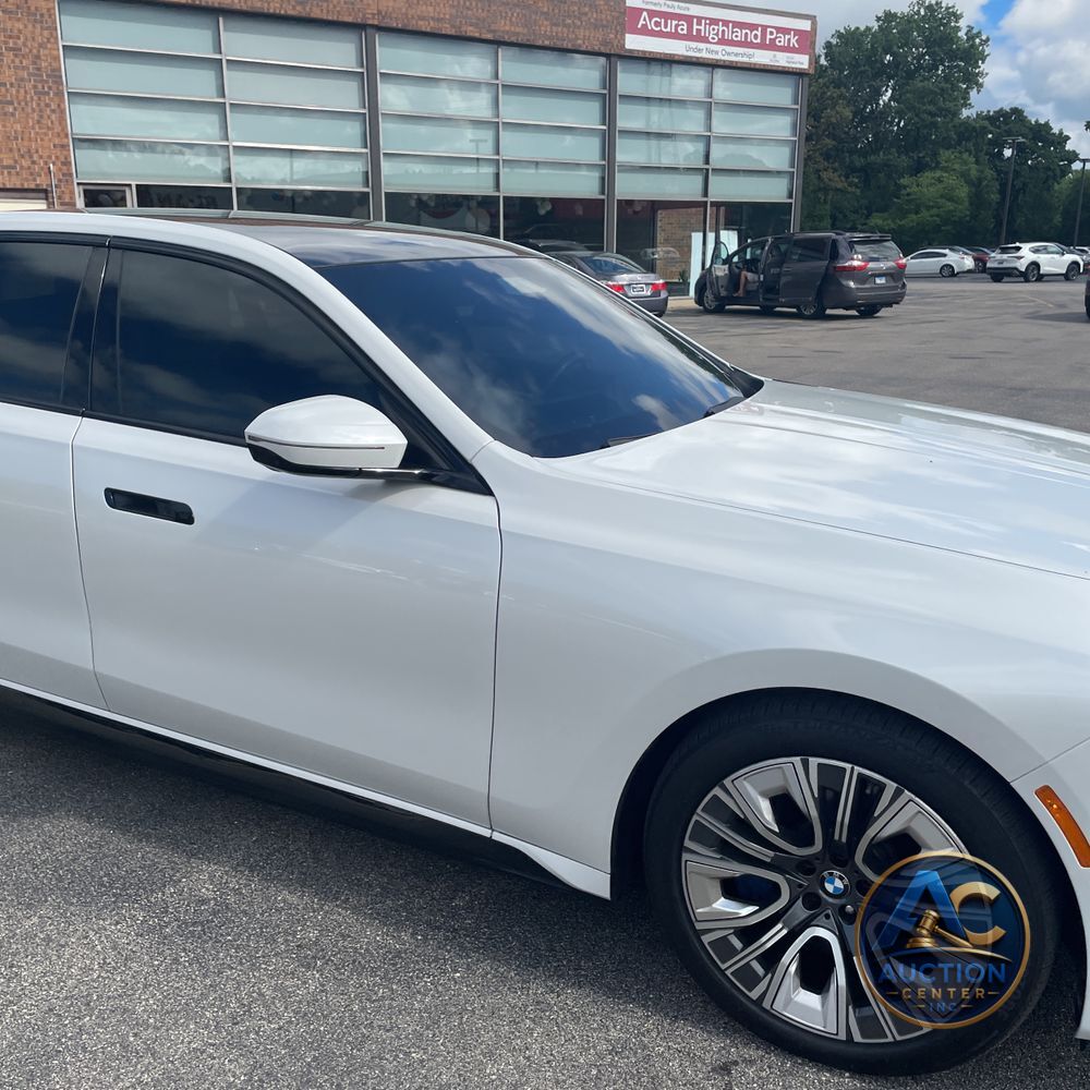 2024 BMW 7-Series 750e xDrive