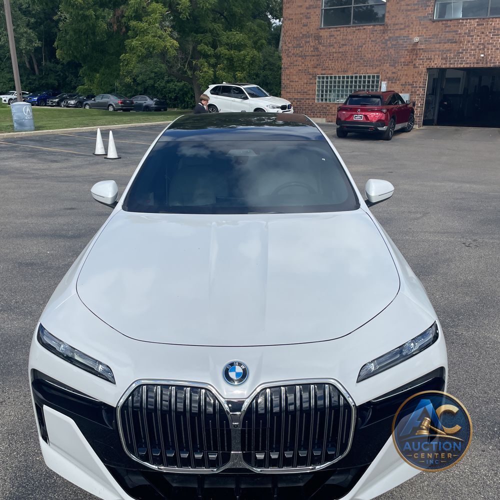 2024 BMW 7-Series 750e xDrive