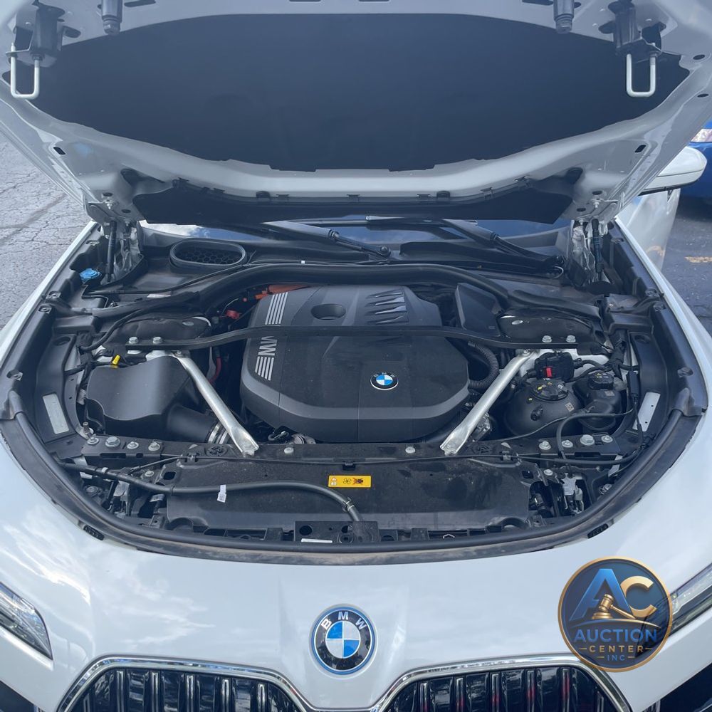 2024 BMW 7-Series 750e xDrive