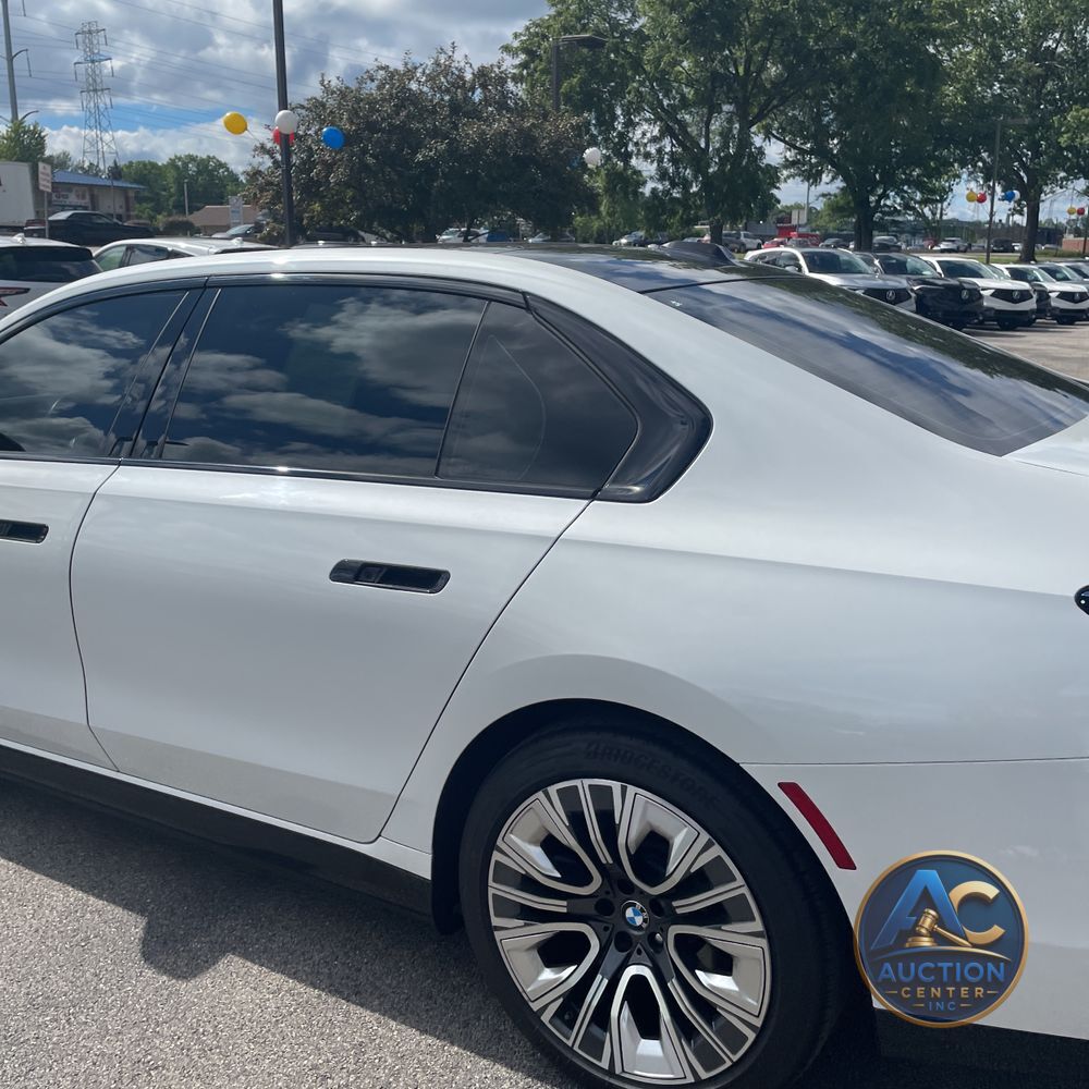 2024 BMW 7-Series 750e xDrive
