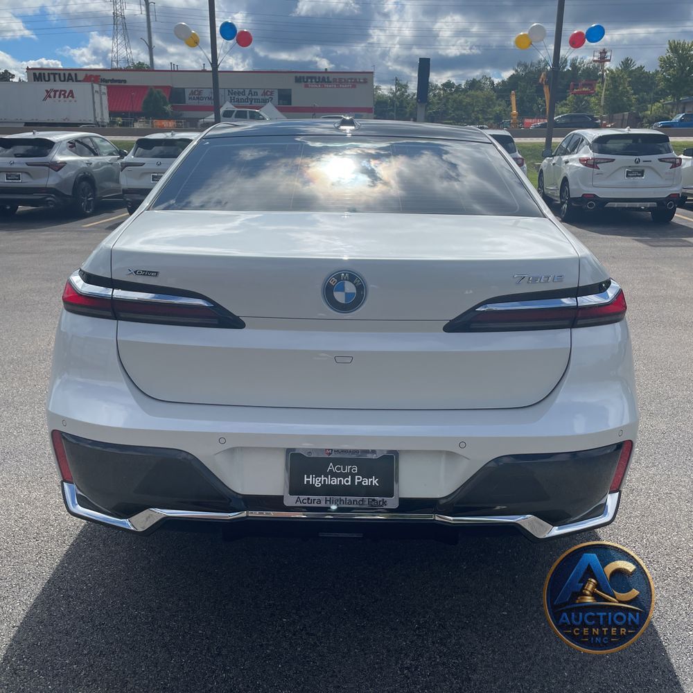 2024 BMW 7-Series 750e xDrive