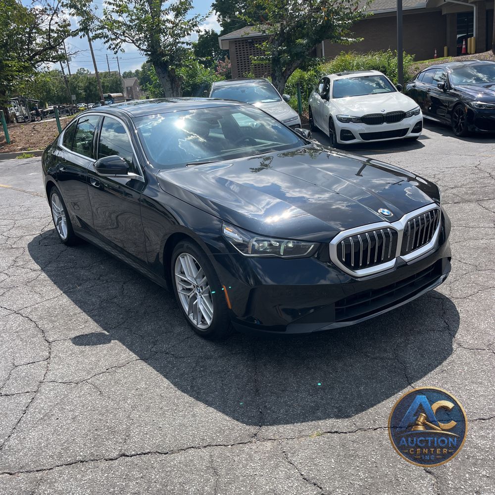 2025 BMW 5-Series 530i