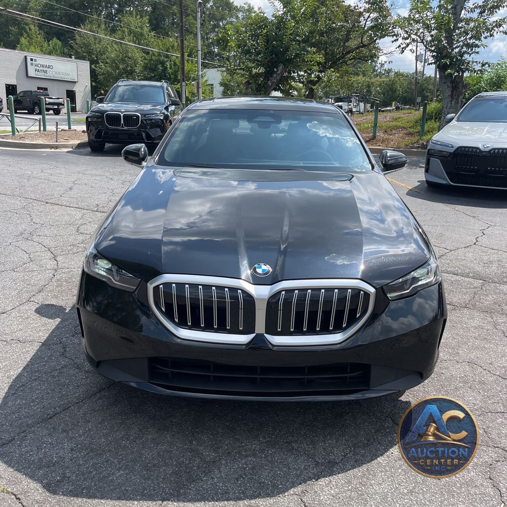 2025 BMW 5-Series 530i