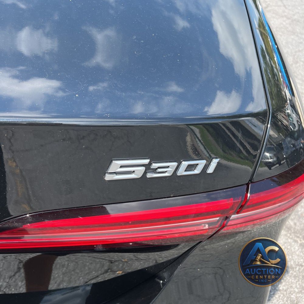 2025 BMW 5-Series 530i