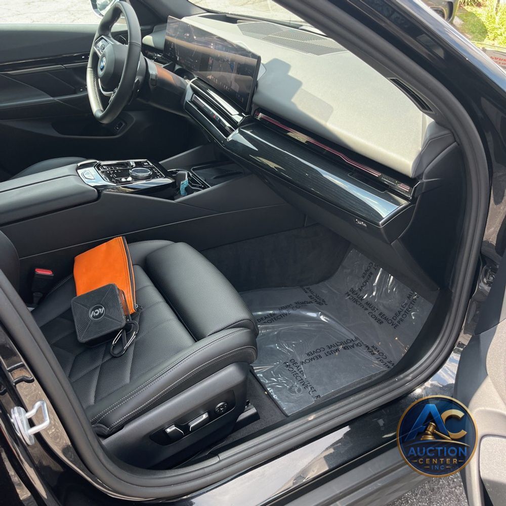 2025 BMW 5-Series 530i