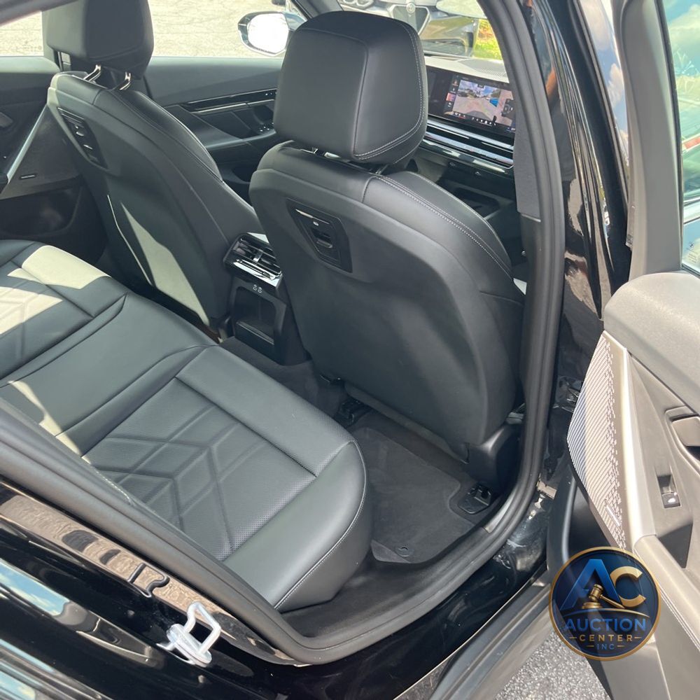 2025 BMW 5-Series 530i
