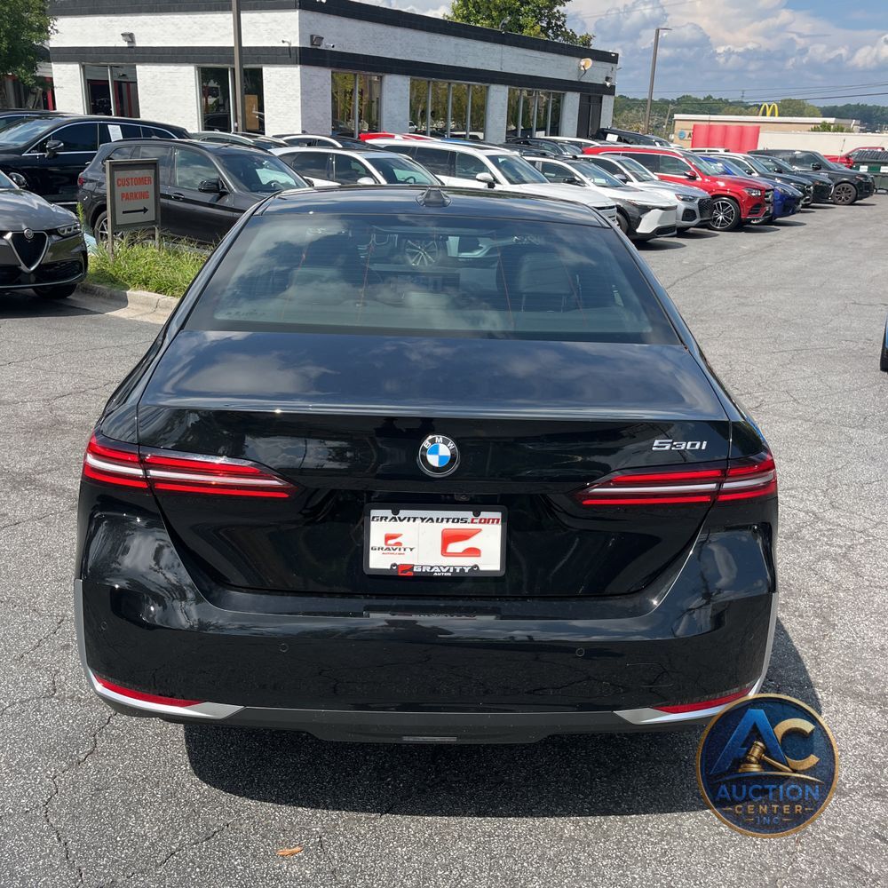 2025 BMW 5-Series 530i