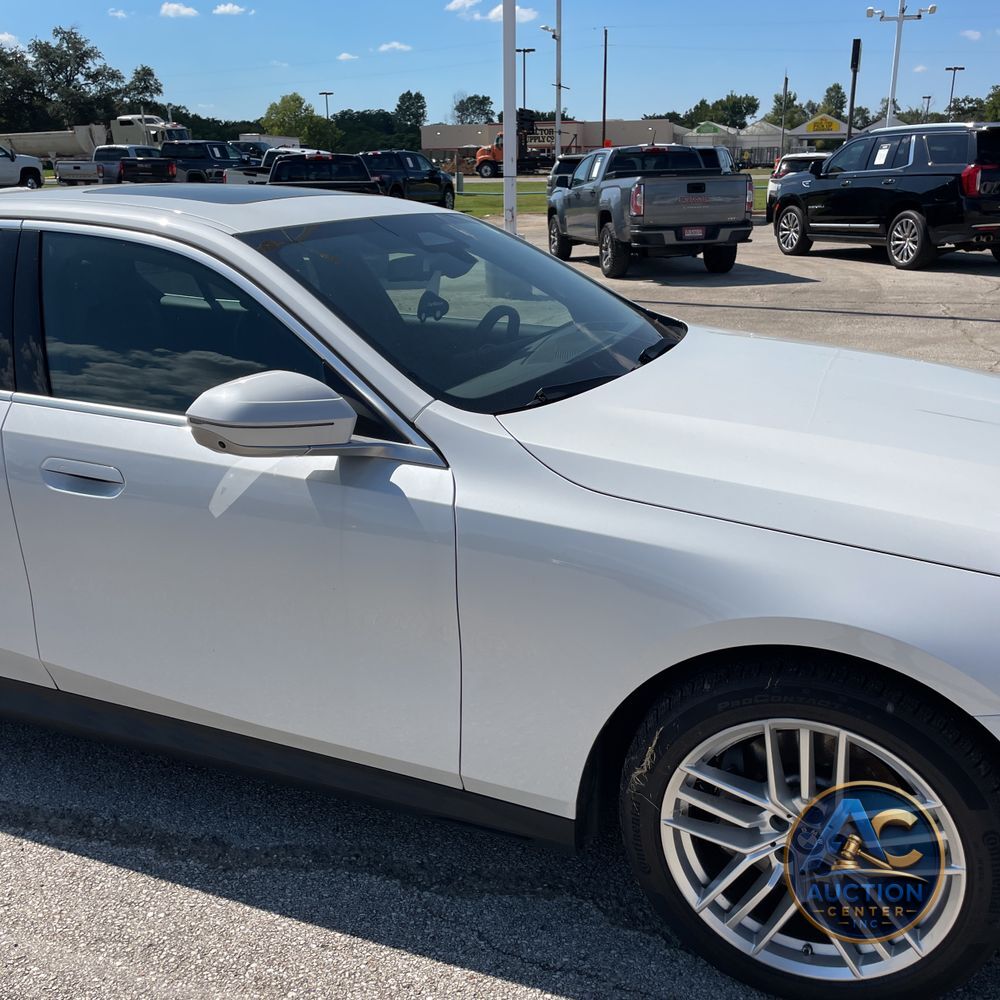 2025 BMW 5-Series 530i xDrive