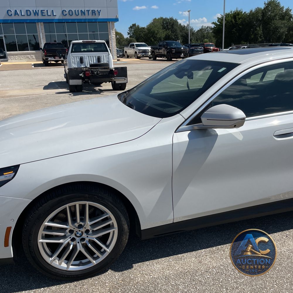 2025 BMW 5-Series 530i xDrive
