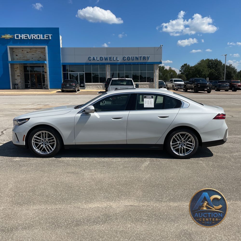 2025 BMW 5-Series 530i xDrive