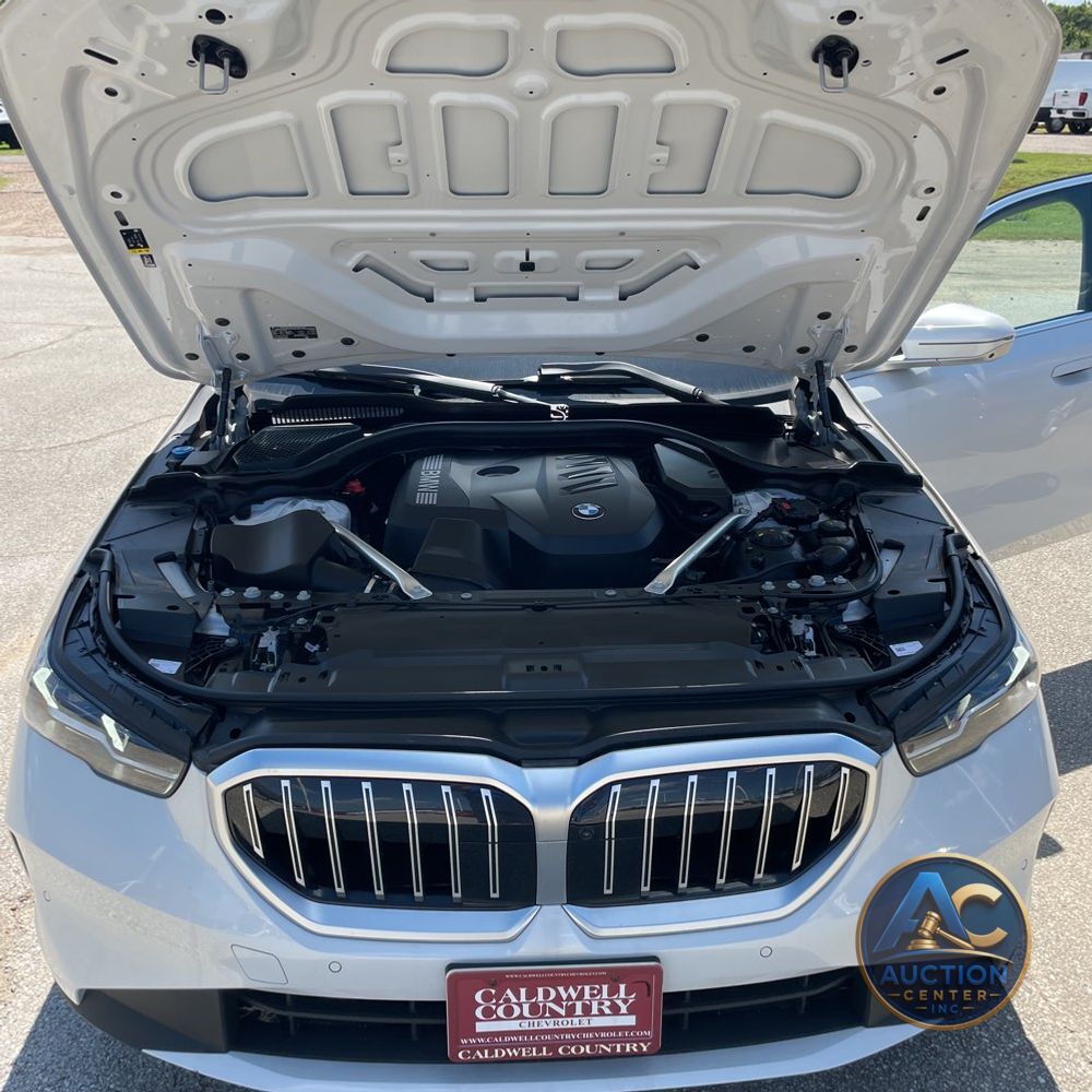2025 BMW 5-Series 530i xDrive
