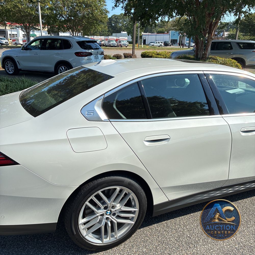 2025 BMW 5-Series 540i xDrive