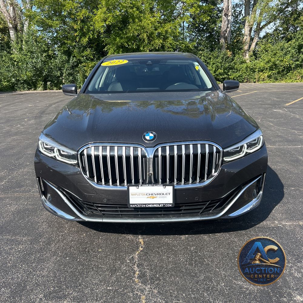 2022 BMW 7-Series 740i