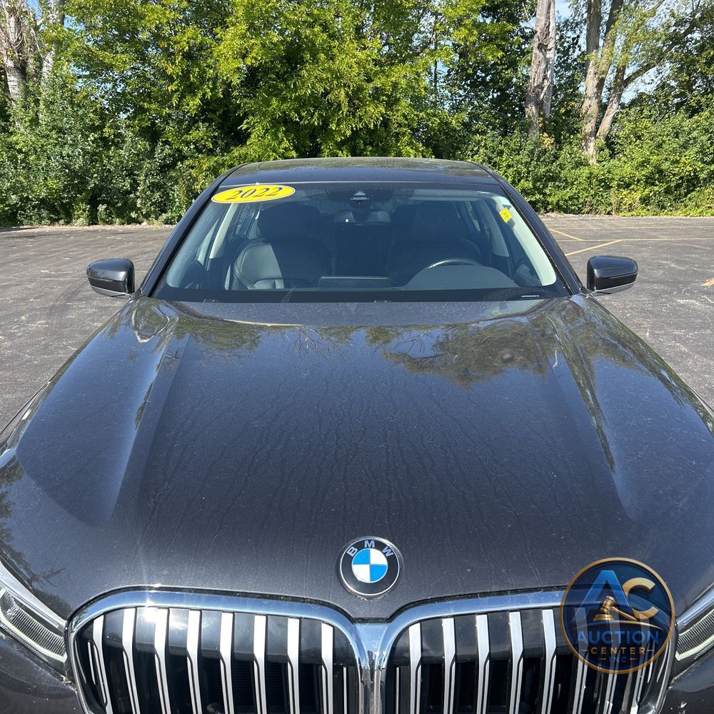 2022 BMW 7-Series 740i