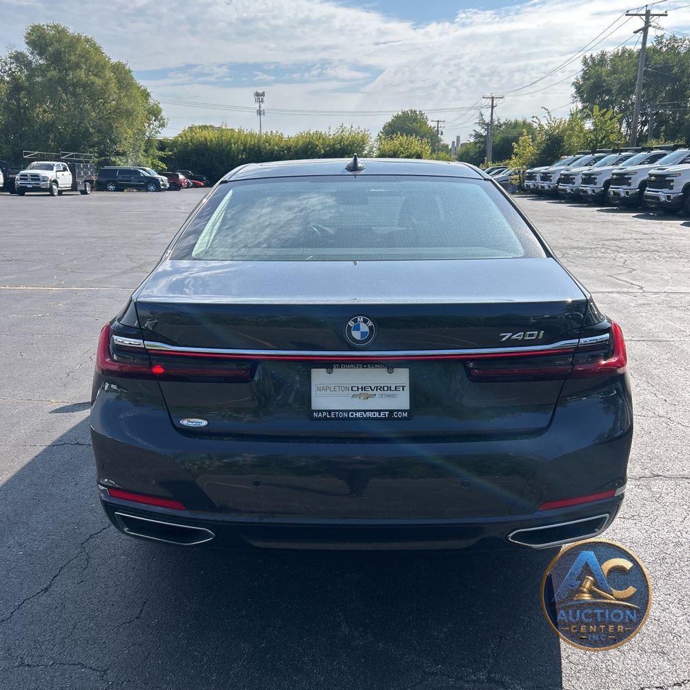 2022 BMW 7-Series 740i