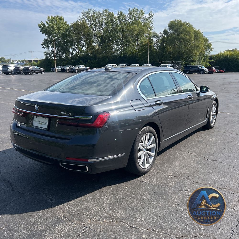 2022 BMW 7-Series 740i